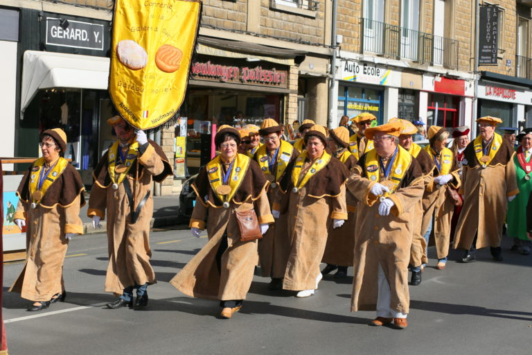 Confrerie De La Galette A Suc Et Du Gateau Mollet Festival Des Confreries En Ardenne Confrerie De La Galette A Suc Et Du Gateau Mollet Festival Des Confreries En Ardenne